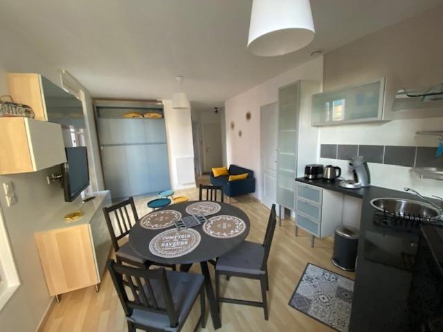 Appartement Avec Balcon Et Parking Prive Mers-les-Bains Buitenkant foto